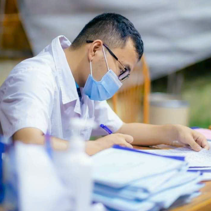 Media.Doctors.ImageAlternateTextFormat