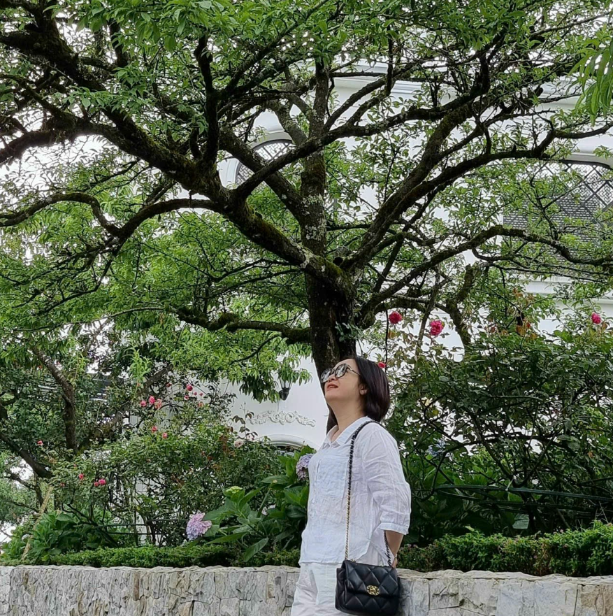 Media.Doctors.ImageAlternateTextFormat